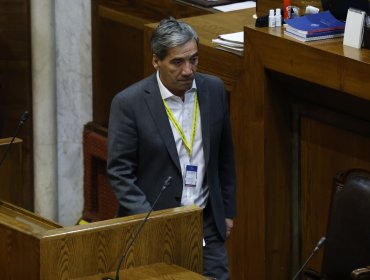 Delegado se defendió en sesión especial: "Actuamos de acuerdo a la normativa vigente"
