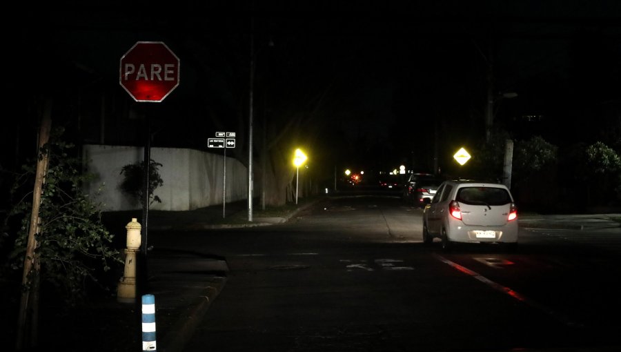Chilquinta compensará a clientes afectados por cortes de luz de agosto de 2024 tras acuerdo con Sernac