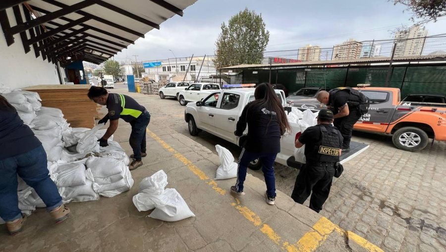 Equipos se despliegan en Viña del Mar para prevenir emergencias ante pronóstico de lluvias