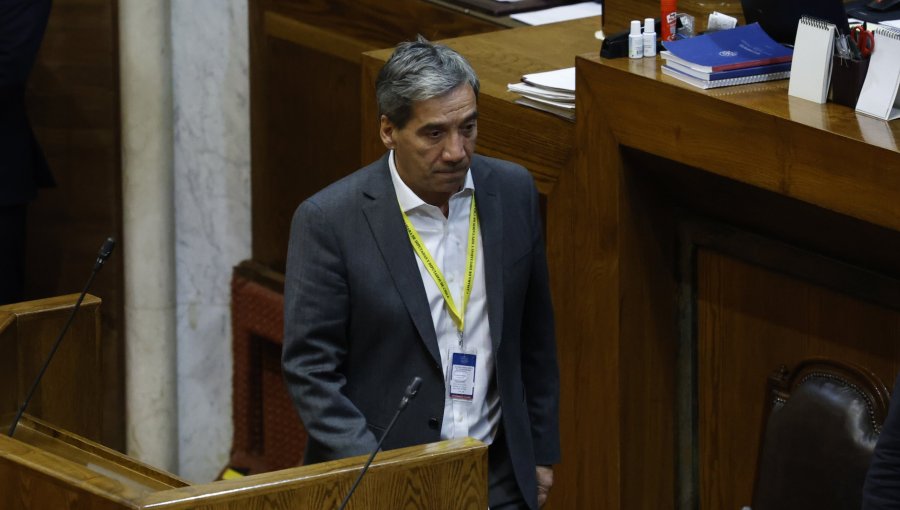 Delegado se defendió en sesión especial: "Actuamos de acuerdo a la normativa vigente"