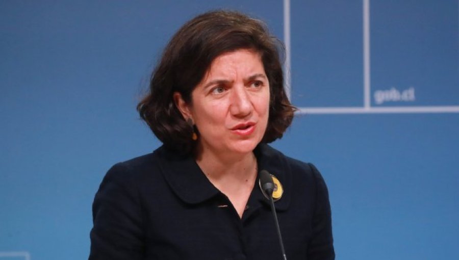 Vocera (s) Etcheverry defendió a subsecretaria Emilia Ríos y aseguró que no hay razones para que deje su cargo
