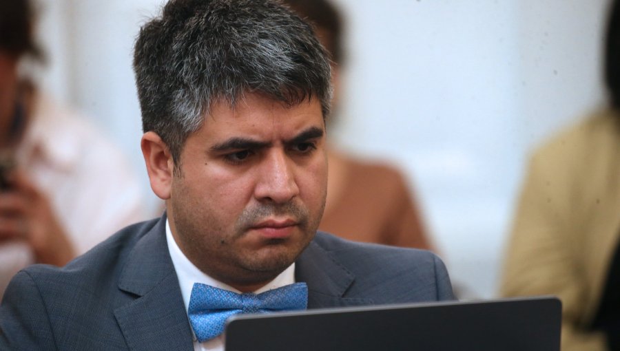 Lagomarsino adelanta conclusiones de comisión por Listas de Espera y apunta a la Dipres por fin del pago automático a hospitales