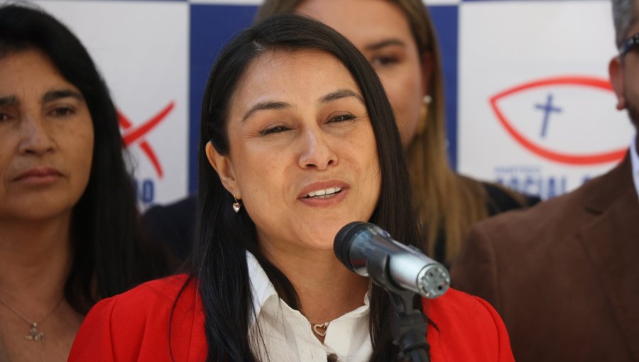 Francesca Muñoz dice estar "disponible para apoyar al candidato del sector" que llegue a segunda vuelta