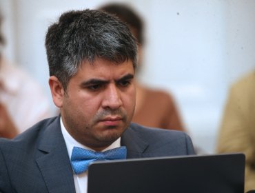 Lagomarsino adelanta conclusiones de comisión por Listas de Espera y apunta a la Dipres por fin del pago automático a hospitales