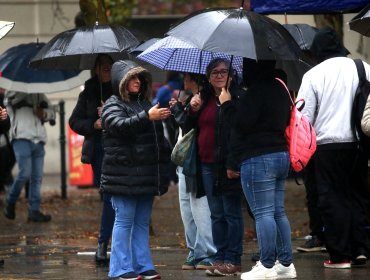 En plena lluvia: Nueva falla en Metro de la Línea 1 obligó a cerrar y evacuar cuatro estaciones
