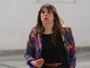 Presidenta del FA desdramatiza baja adhesión a Gonzalo Winter en la CEP: "Queda mucho trecho"