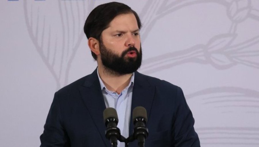 Gobierno evitó pronunciarse sobre las presuntas intervenciones telefónicas de la PDI al Presidente Boric