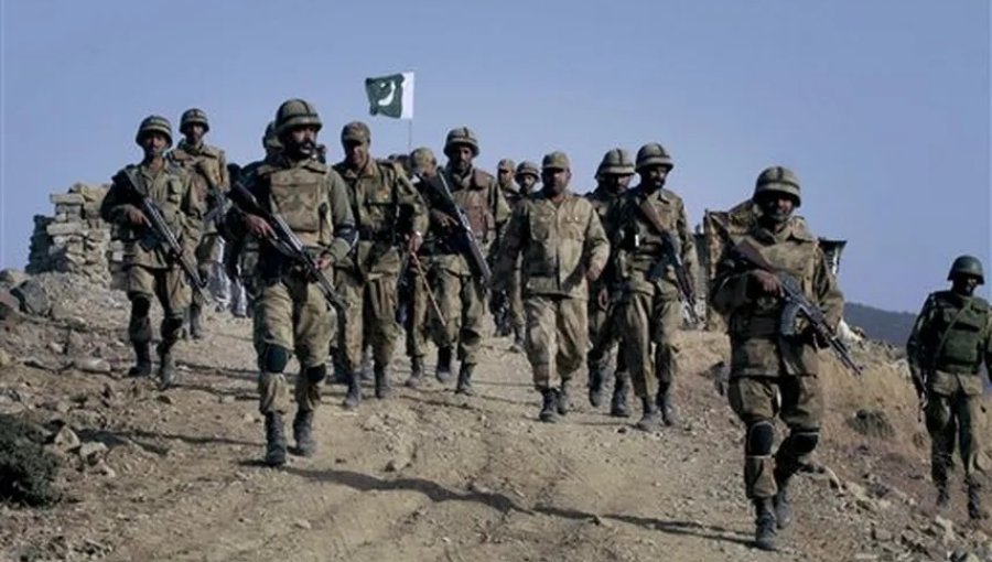 Ejército de Pakistán descarta reducir la tensión con India y afirma que "recibirán una respuesta"