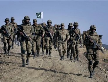 Ejército de Pakistán descarta reducir la tensión con India y afirma que "recibirán una respuesta"