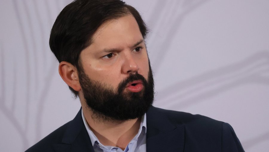 "Llegó la hora de entregar sus celulares" y "se debe investigar a todos": Kast y Matthei emplazan a Boric por caso ProCultura