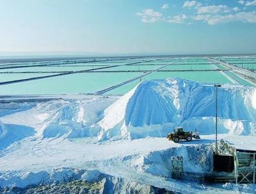 Empresa china Tsingshan Group dice que "no ha renunciado a explorar oportunidades" en la industria del litio en Chile