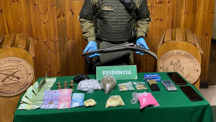 Carabineros halla armamento, municiones y drogas durante controles en Cartagena