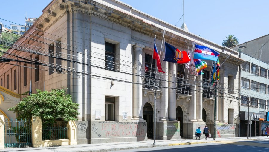 Contraloría detecta más de 12 mil funcionarios municipales "fantasma" en la Quinta Región: Sólo Valparaíso reporta 1.069 casos