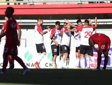 Curicó Unido superó a Ñublense y sueña con los octavos de final de Copa Chile