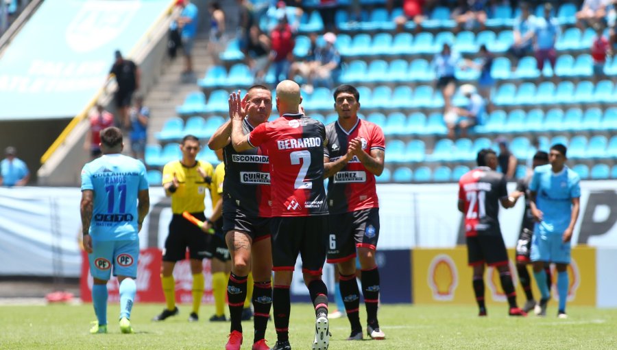 Antofagasta venció a Iquique y clasificó como líder del Grupo A en la Copa Chile