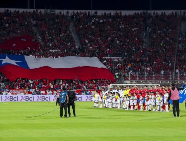 Chile fue castigado por "comportamiento inadecuado" de hinchas en partido con Ecuador por Clasificatorias al Mundial 2026