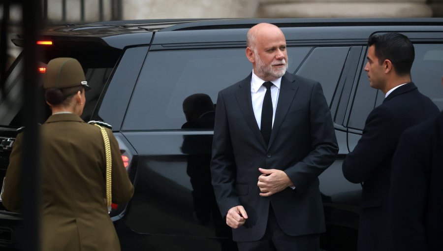 Ministro Elizalde defiende a Presidente Boric en caso ProCultura: "Ha sido claro, ha señalado que está tranquilo"