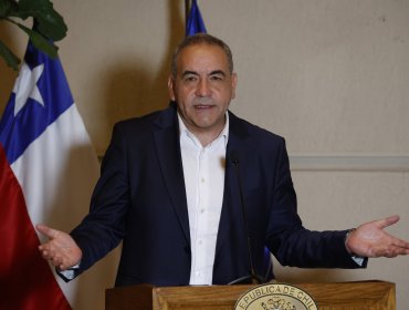 Senador Espinoza afirma que el Presidente Boric "es una persona honesta" que se "rodeó de deshonestos"