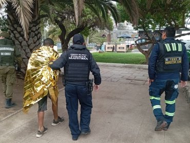 Detienen a venezolano que se lanzó al mar para huir de control en Viña del Mar: mantenía una orden de aprehensión vigente