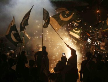 Trump destaca acuerdo de alto el fuego entre Pakistán e India y dice que evitó un "conflicto nuclear"