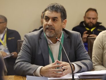 Subsecretario de Pesca se ausenta de comisión y jefe de gabinete explica cifra errónea a diputados