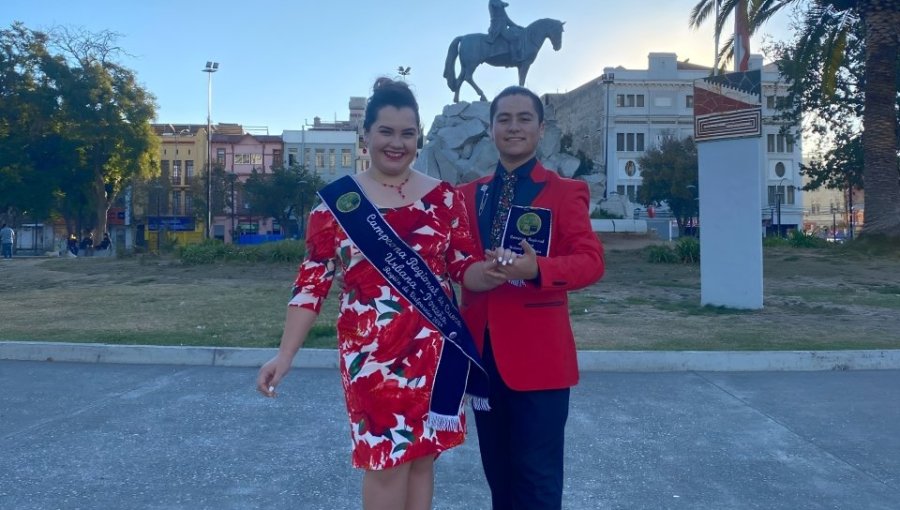 Pareja de cueca urbana porteña representará a Chile en campeonato de danza en Perú