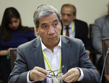 Durán presenta defensa tras ingreso de acusación constitucional en su contra: "Se invoca erróneamente la causal de infracción"