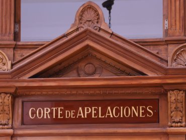 Corte de Apelaciones de Santiago condenó a supermercado a pagar $10 millones a clienta acusada de robo