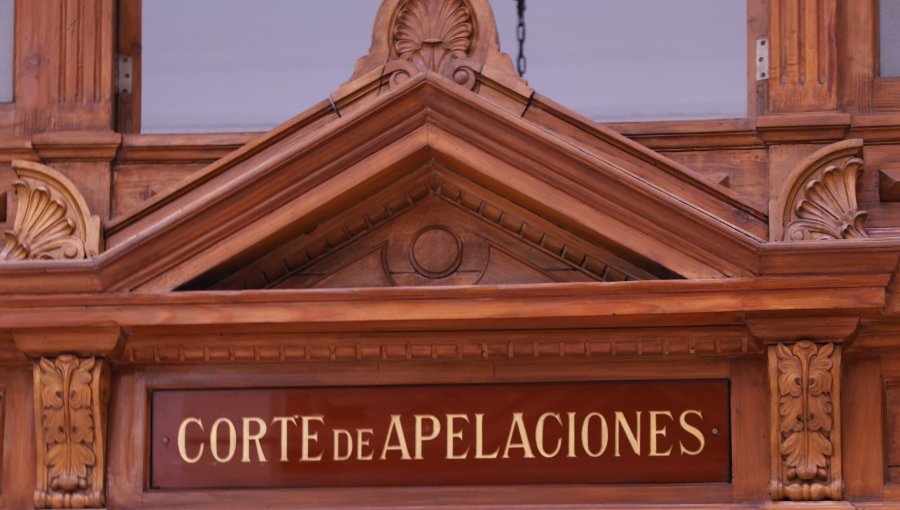 Corte de Apelaciones de Santiago condenó a supermercado a pagar $10 millones a clienta acusada de robo