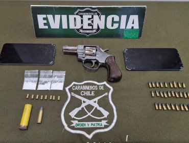 Carabineros detuvo a sujeto que disparaba desde un auto en Limache: tenía arma y droga