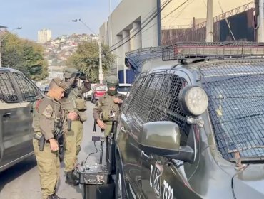 Maleta abandonada obliga a evacuar el Juzgado de Garantía de Valparaíso: GOPE en el lugar