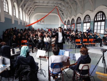 Colegio Pedro Montt de Valparaíso lanza innovador modelo educativo con enfoque artístico