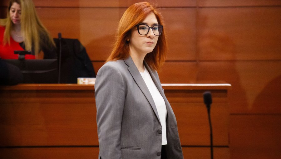 Jueza consideró arresto domiciliario de la diputada Catalina Pérez como "proporcional" al de su expareja Daniel Andrade