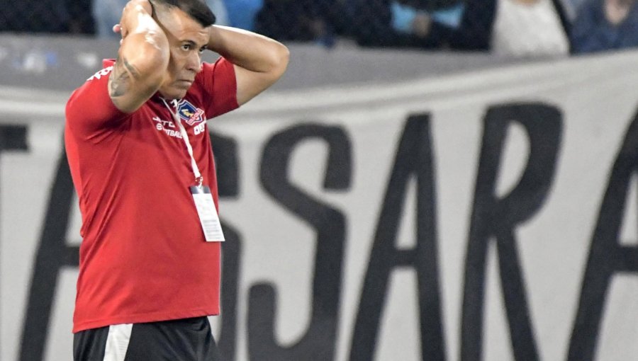 Jorge Almirón deja en duda su continuidad en la banca de Colo-Colo y desliza critica al plantel