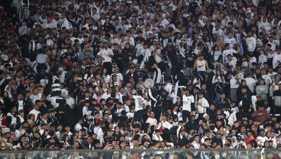 Una treintena de hinchas de Colo-Colo fueron detenidos en Argentina en las inmediaciones del estadio de Racing