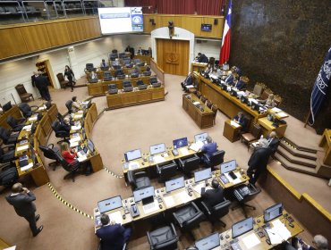 Senado vuelve a aplazar votación de la reforma al sistema político y la multa para asegurar voto obligatorio