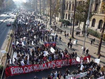 Colegio de Profesores advierte "paralización indefinida" si no obtienen respuestas en reunión con ministro de Educación