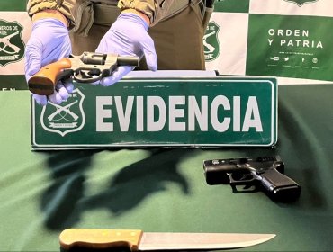 Dos adolescentes con armas y cuchillo fueron detenidos por Carabineros en Reñaca Alto