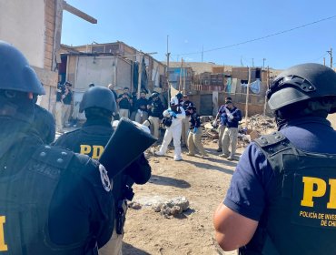 Encuentran un cadáver al interior de una maleta enterrada en el Cerro Chuño de Arica