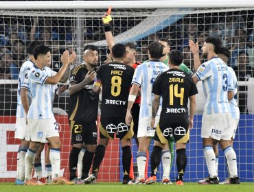 Medios argentinos contra Vidal: "Expulsión absurda para un jugador de 37 años"