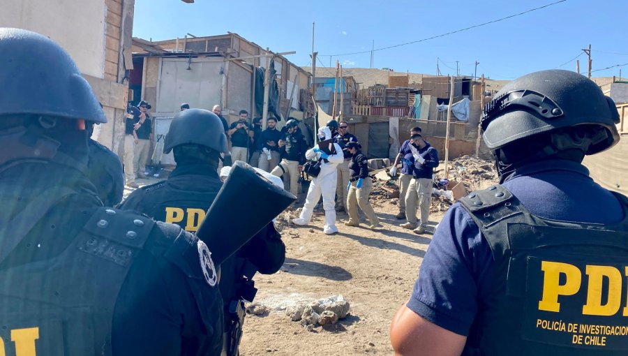 Encuentran un cadáver al interior de una maleta enterrada en el Cerro Chuño de Arica