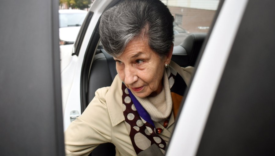 Isabel Allende declaró por dos horas ante Fiscalía: explicó cómo delegó poderes para la venta de la casa de su padre