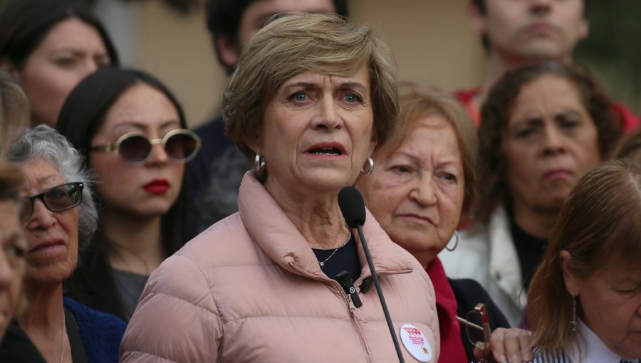 Procultura: Matthei emplaza a nuevo fiscal a "actuar rápido" para demostrar que remoción de Cooper no fue para "taparlo todo"