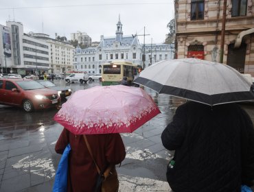 Nevadas, viento y lluvia: Frente se aproxima a zona centro del país entre Valparaíso y el Maule