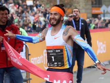 Chileno Carlos Díaz se lleva el oro en los 42 kilómetros del Maratón de Santiago