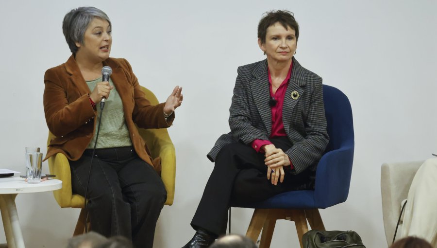 Jara plantea que las “recetas antiguas” y “concertacionistas” de Tohá no sirven para enfrentar los desafíos del futuro
