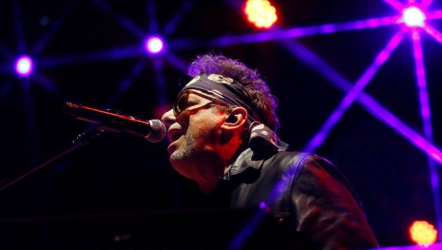 Andrés Calamaro abandona show en Colombia tras recibir pifias por hacer gestos de torero