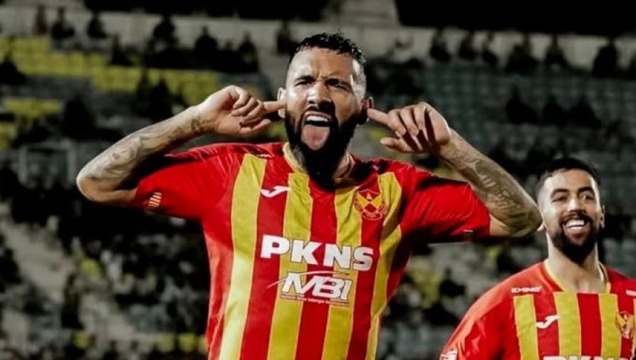 Aseguran que Palestino estaría muy cerca de sellar el fichaje de Ronnie Fernández
