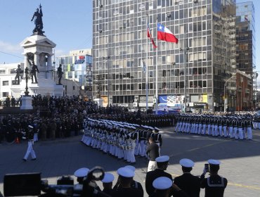 Estos son los cortes y desvíos de tránsito que habrá en Valparaíso este 21 de mayo por desfile en homenaje a las Glorias Navales