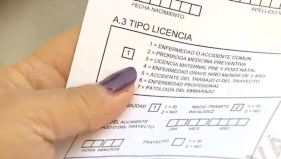 Gobierno anuncia sumarios y que recurrirá al CDE tras informe de Contraloría por licencias médicas